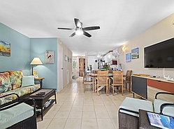 Bonaire Villa Front of House